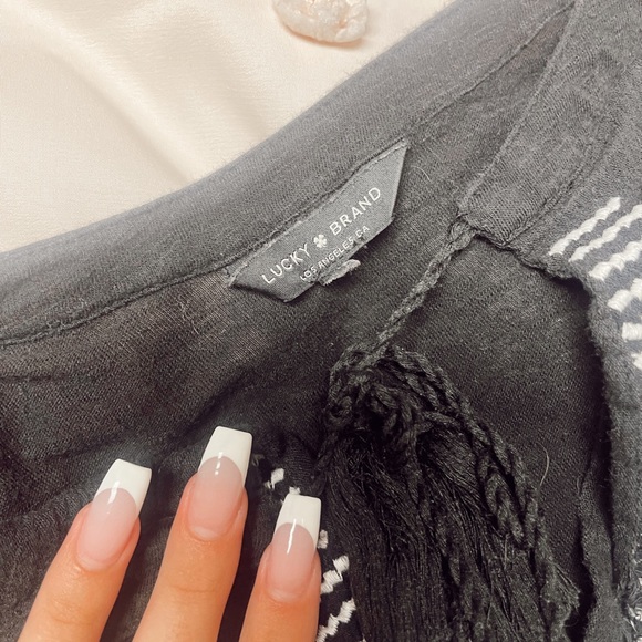 lucky brand flowy shirt with tassel size sm - Picture 3 of 3